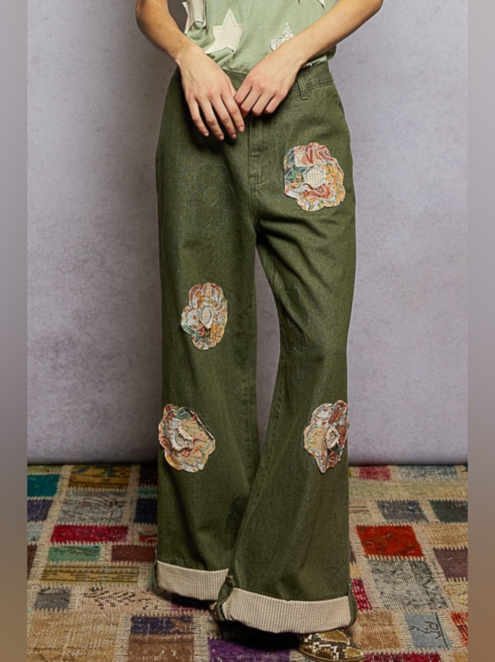 NWT Charleston Wideleg Denim Daisy Patchwork Cuff Jeans - Olive